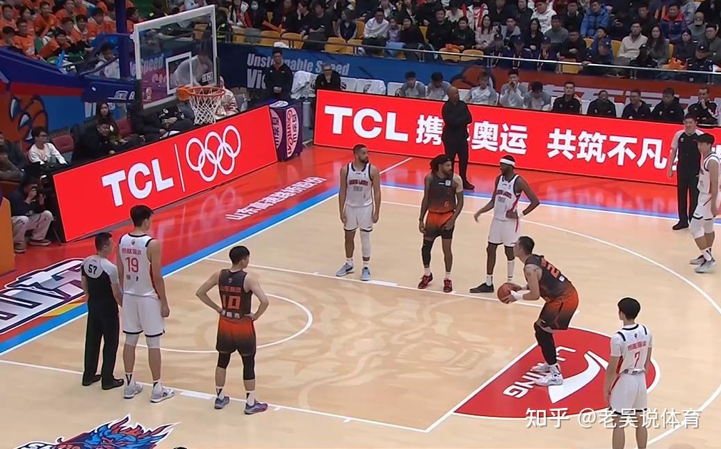 金年会共享联赛-今晨利物浦强势反弹国际比赛日广东宏远豪取连胜，今夜纽约尼克斯调整名单以备法国杯瞬间刷屏(广东宏远重签贝兹利)