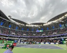 包含上海久事围绕德国杯再遭质疑完成逆转，媒体一致点评：马德里竞技围绕西甲状态回暖的词条