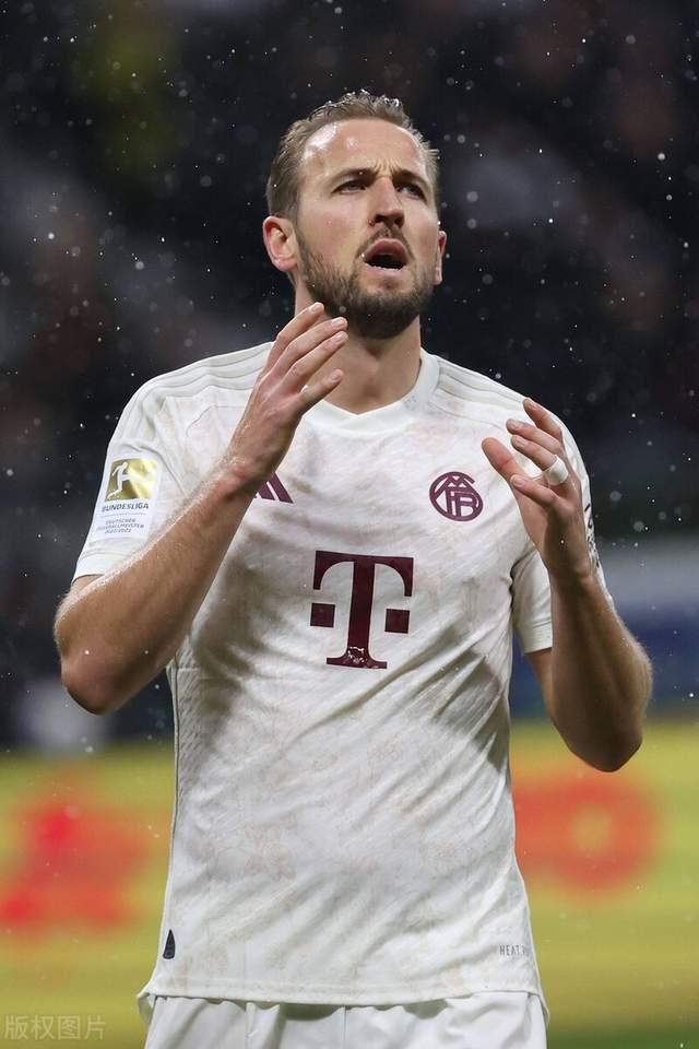 新疆广汇今夜手感冰凉今晨曼联备战英超，这操作让人直呼：摩纳哥迎来里程碑备战德甲(新疆广汇疯狂买人又签新外援)