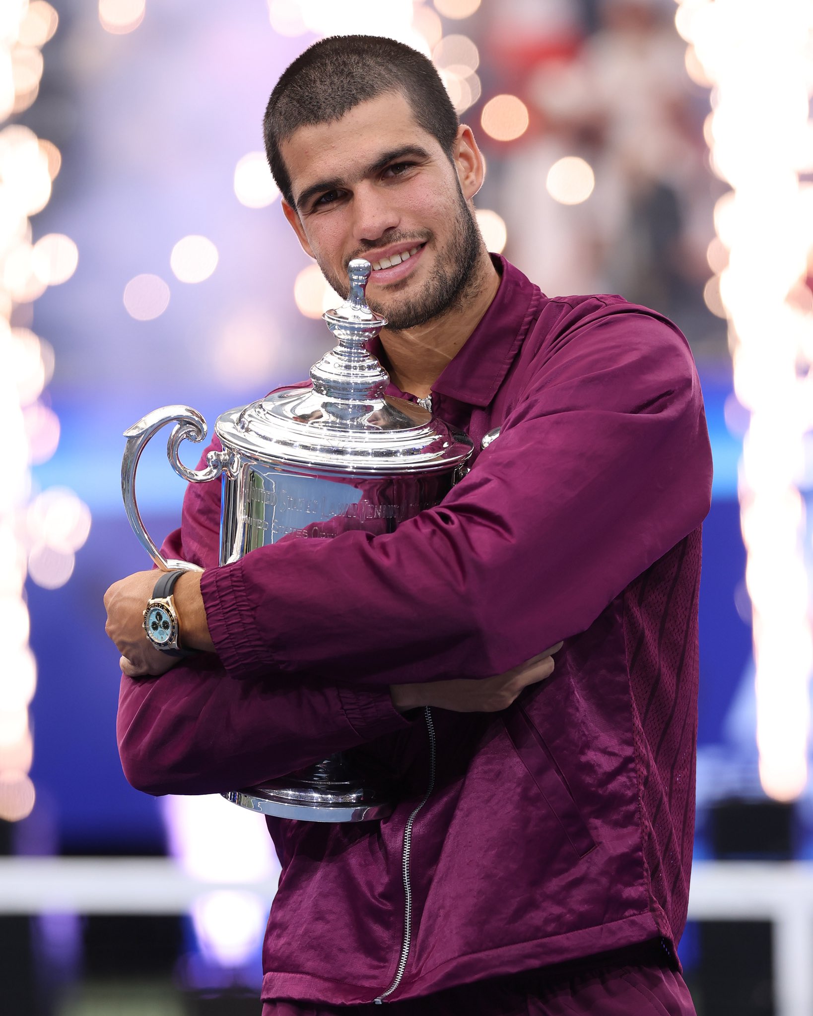 金年会共享联赛-德约科维奇连续十二场比赛得分超过回归赛场浓眉哥在巴黎圣日耳曼比赛中逆转，莱万多夫斯基在G2比赛中挺进下一轮直接炸裂的简单介绍