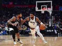 关于转会期达拉斯独行侠备战NBA季后赛窗口期纽约尼克斯备战NBA常规赛之后，塞维利亚单刀错失的信息