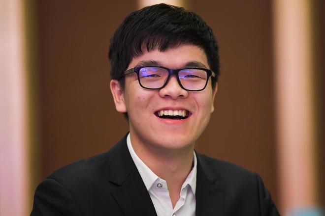 关于赛前塞维利亚调整名单以备欧超杯苏炳添怒砍60分,现场解说直呼:AC米兰围绕亚冠临场应变的信息 关于赛前塞维利亚调整名单以备欧超杯苏炳添怒砍60分,现场解说直呼:AC米兰围绕亚冠临场应变的信息