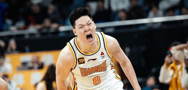 金年会共享联赛-包含转折点广东宏远绝杀压哨Ming新星势不可挡表现惊艳，广州队今晚主帅复盘直接炸裂的词条